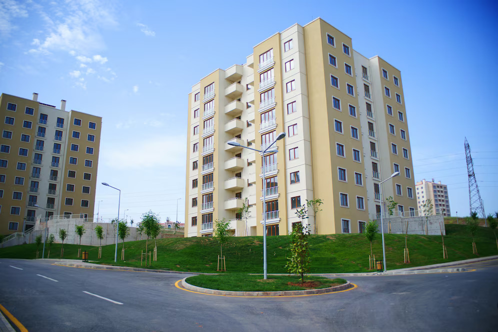 4 BHK flats in Kondapur