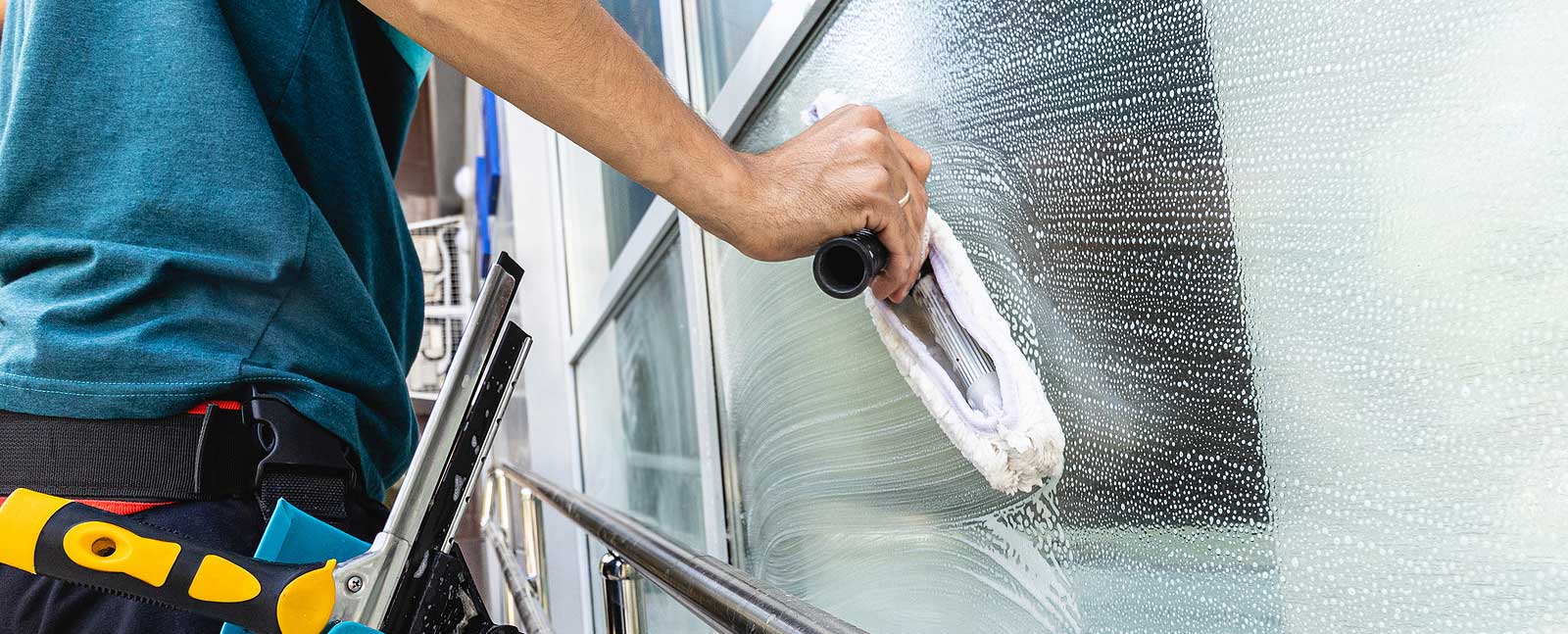 Window Cleaning Services In Chicago, IL