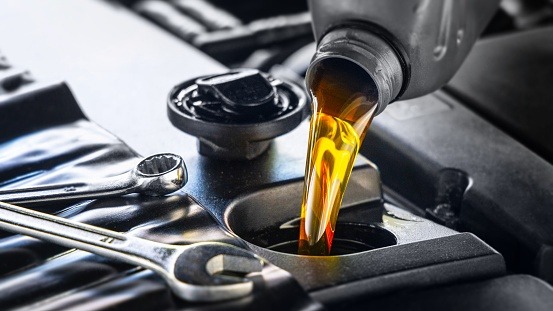 The Difference Between Local and Global Lubricant Manufacturers