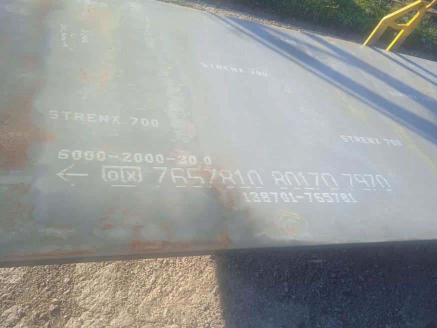 Strenx 700 CR Plates