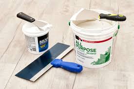How Long Does Spackle Take to Dry on Large Wall Repairs?